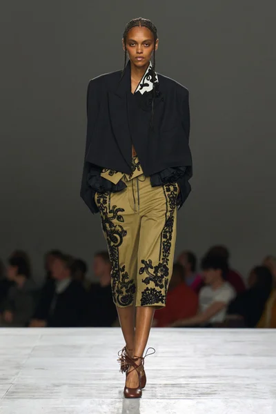 Look 39